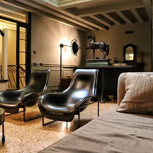 Maison Matilda - Luxury & Breakfast Guest house